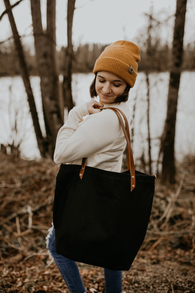 Madewell The Transport Tote in True Black Brown - Size One S